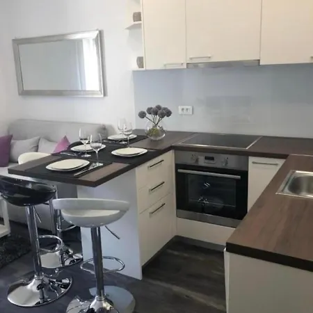 Sara Apartment